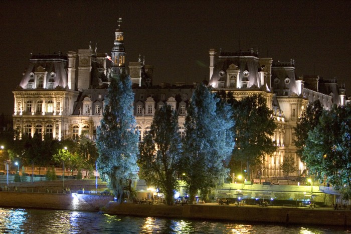 Ночные мероприятия - своеобразная "фишка" летней жизни Парижа (Paris by night, summer 2007 | Frédéric de Villamil☆ | Flickr)